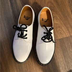 Dr. Martens White 1461 Patent Leather shoes with Black Laces